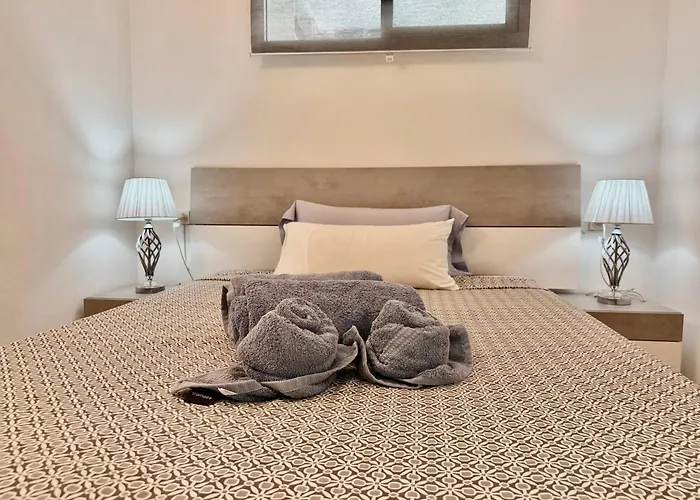 Los Verdiales Central Apartment Walking Distance To The Beach * טורמולינוס