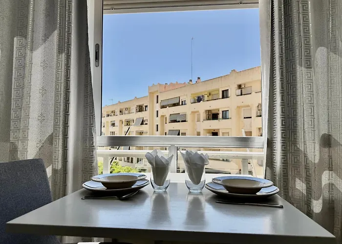 דירה Los Verdiales Central Apartment Walking Distance To The Beach טורמולינוס